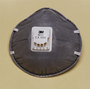 RESPIRADOR 3M 8013 P1 NIVELES MOLESTOS DE VAPORES ORGÁMICOS CON VÁLVULA